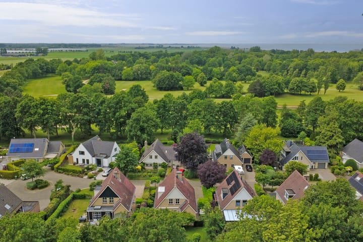 Photo 3 of Grevelingenhout 6