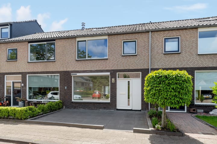 Foto 1 van Larixlaan 15