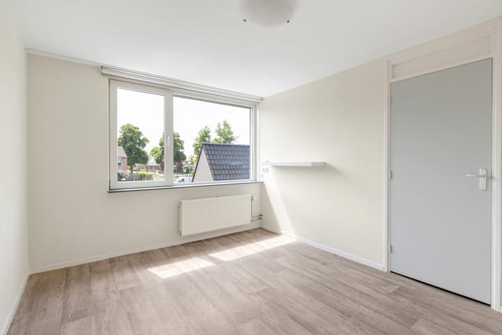 Foto 16 van Larixlaan 15