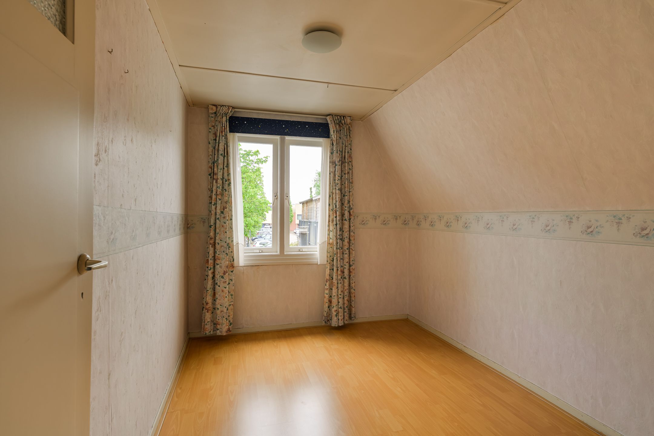 Photo 27 of Prins Hendrikstraat 35