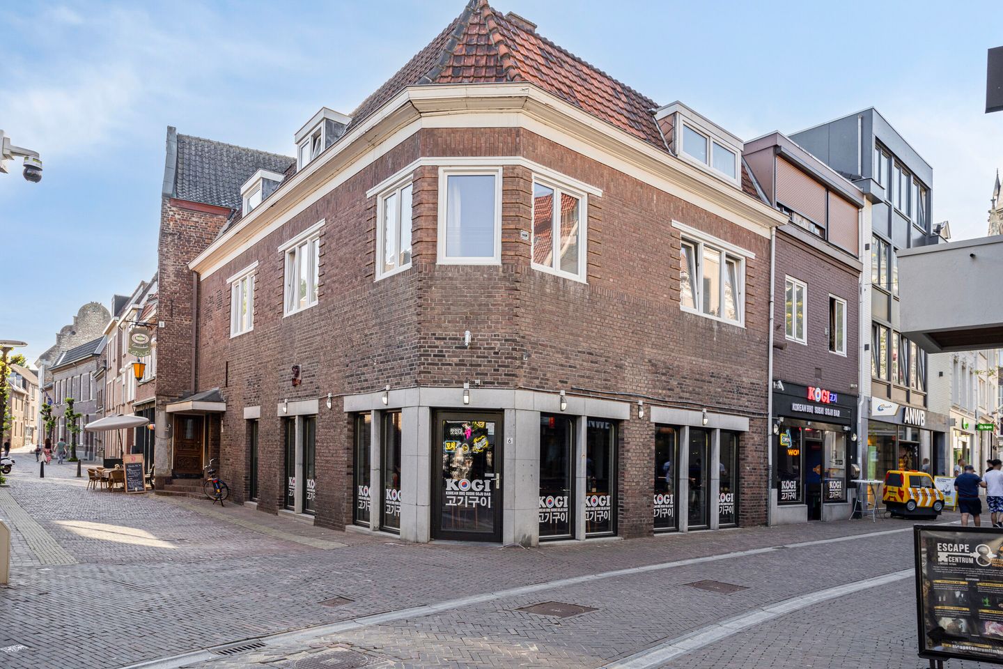 Bekijk foto 1 van Molenbeekstraat 6-8