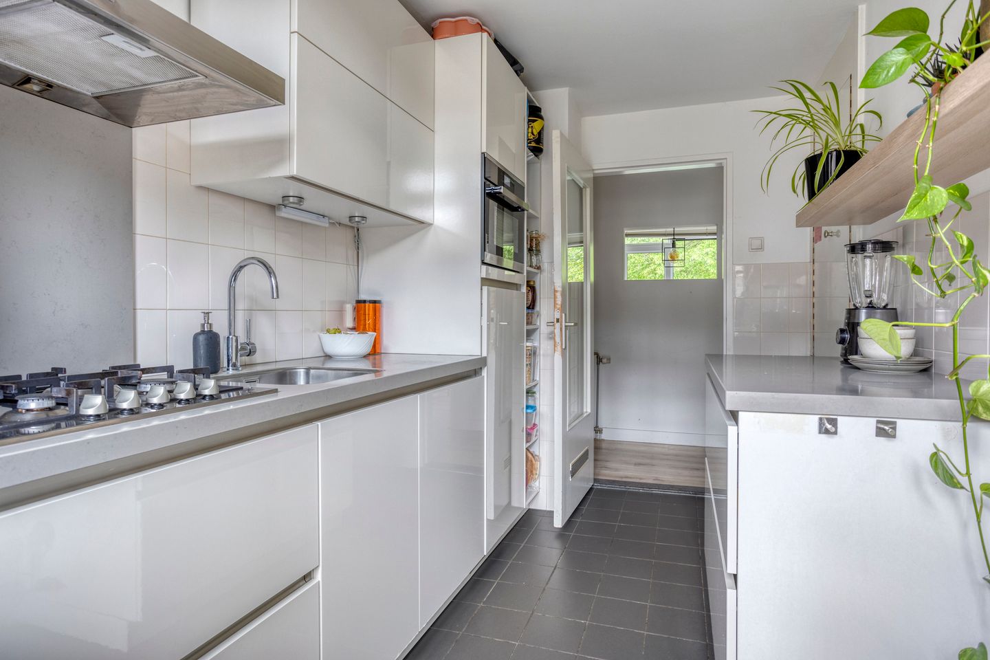 Foto 14 van Westwal 56