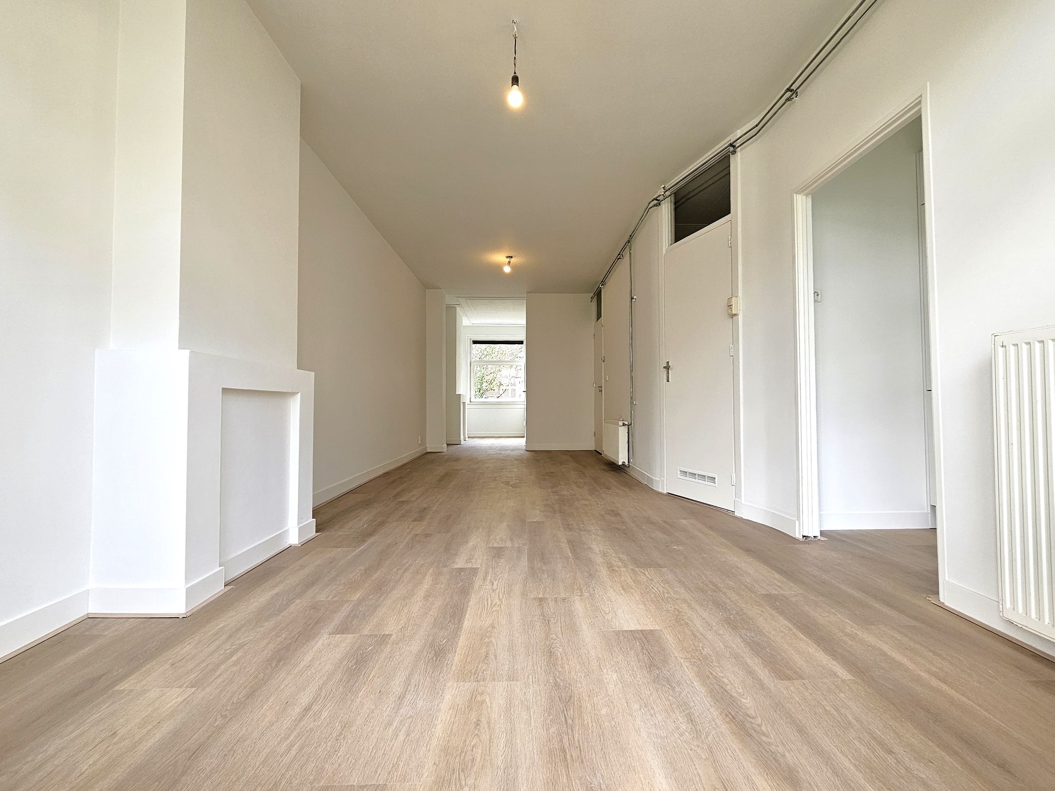 Photo 3 of Moerkerkestraat 84-A01