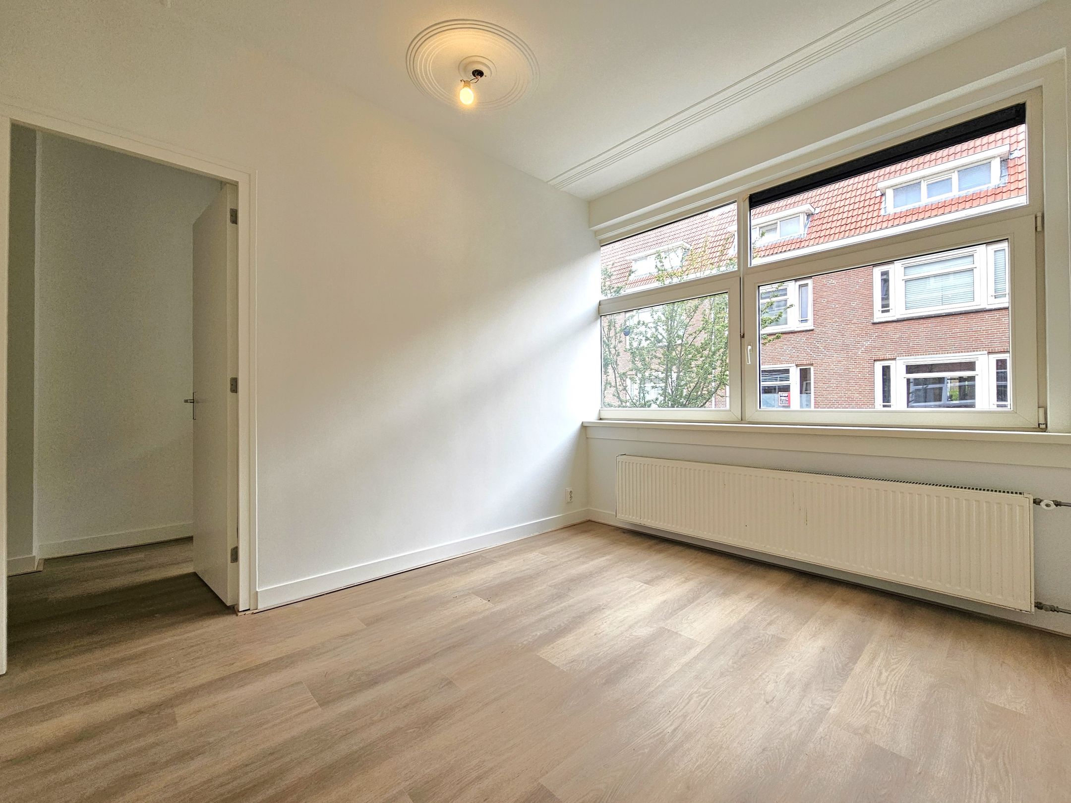 Photo 9 of Moerkerkestraat 84-A01
