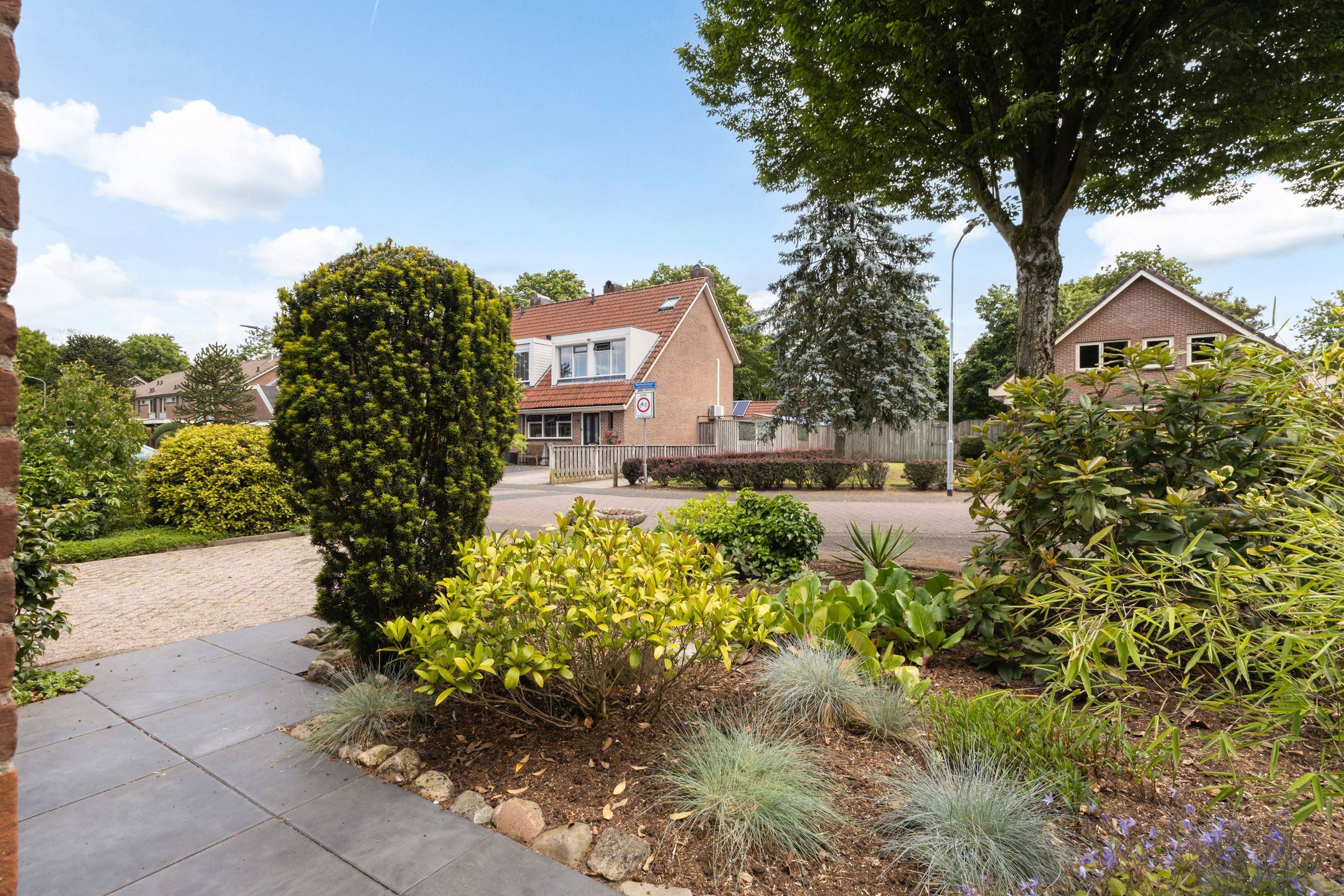 Foto 48 van Bentinckstraat 14