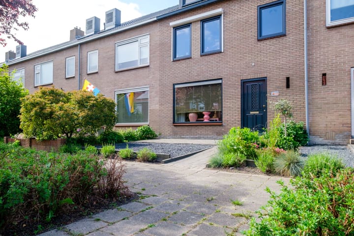 Foto 41 van Admiraal de Ruyterstraat 16