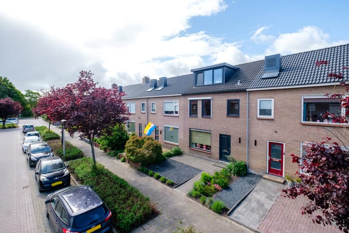 Foto 42 van Admiraal de Ruyterstraat 16