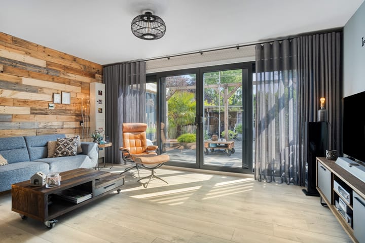 Foto 2 van Vloedlijn 25