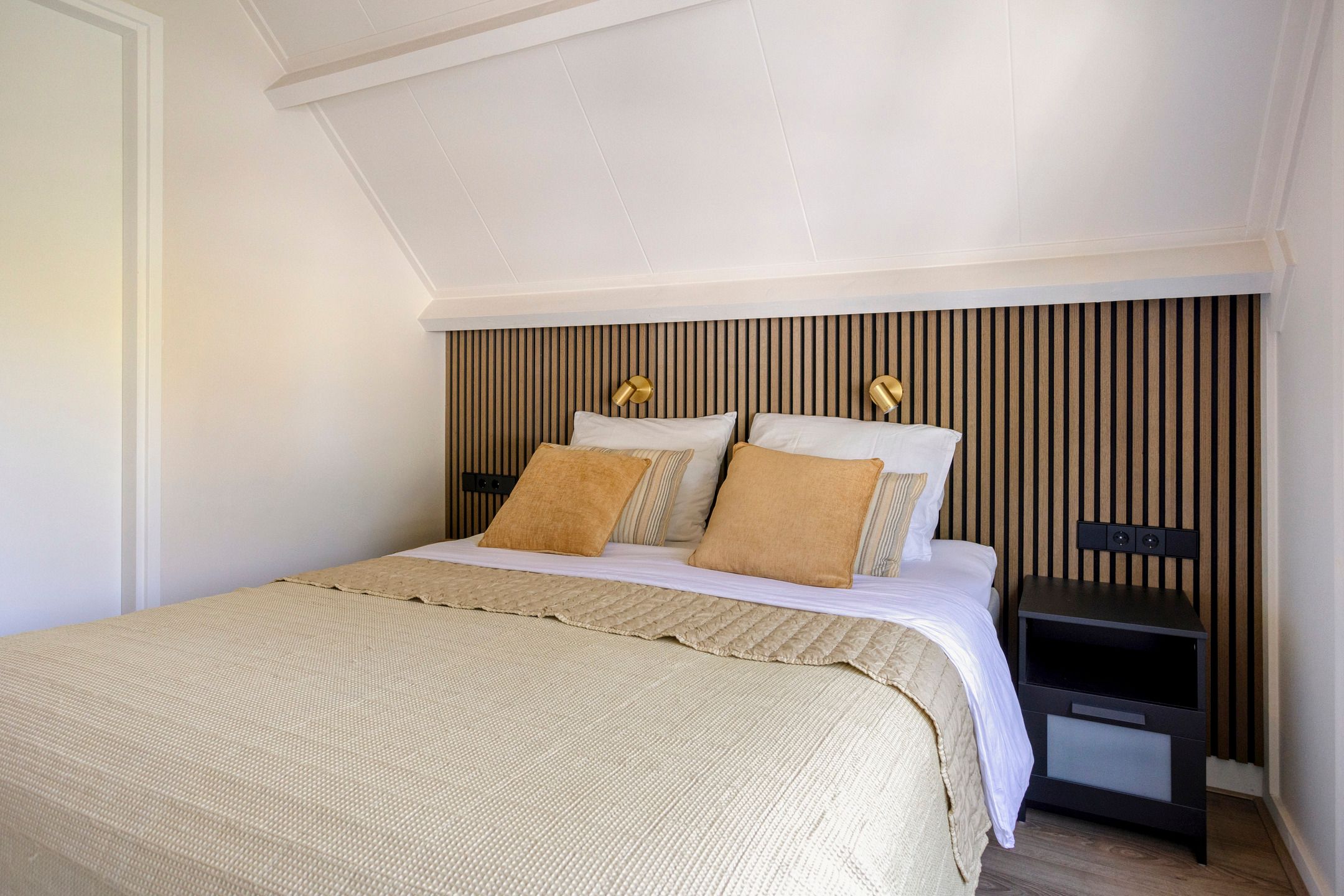 Photo 27 of Duinschooten 12-098