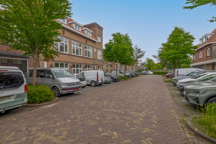Photo 31 of Lodewijk Napoleonplein 21