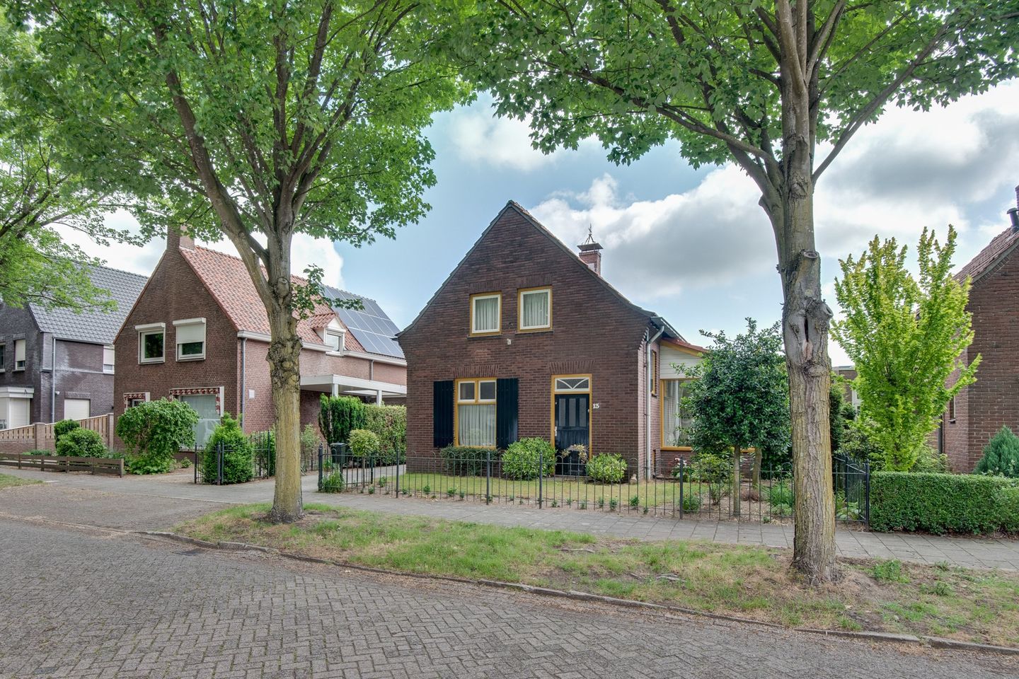 van Meeuwenstraat 13 main image