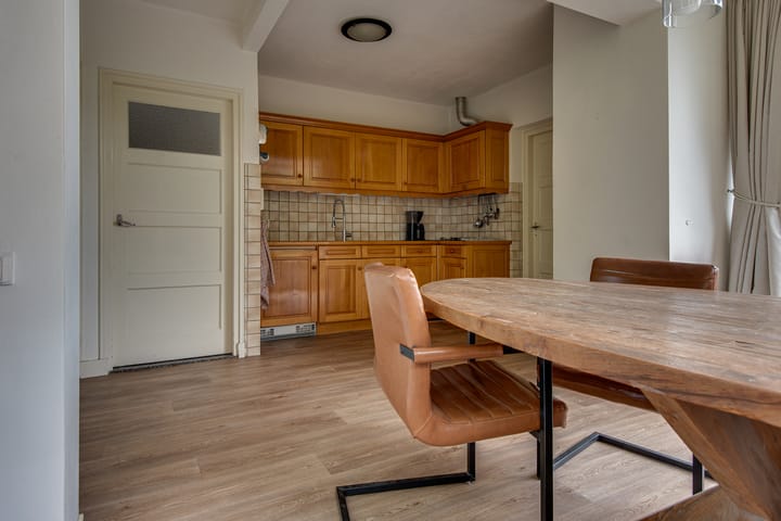 Foto 5 van van Meeuwenstraat 13