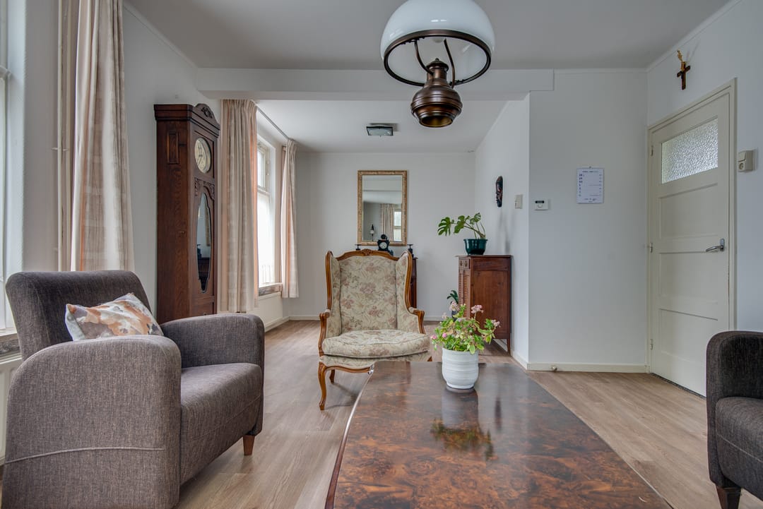 Foto 8 van van Meeuwenstraat 13