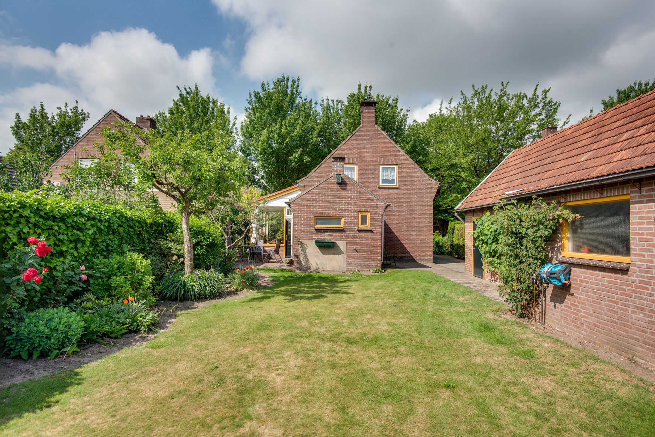 Foto 15 van van Meeuwenstraat 13