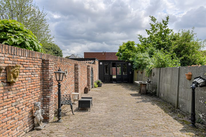 Foto 35 van Baronielaan 47