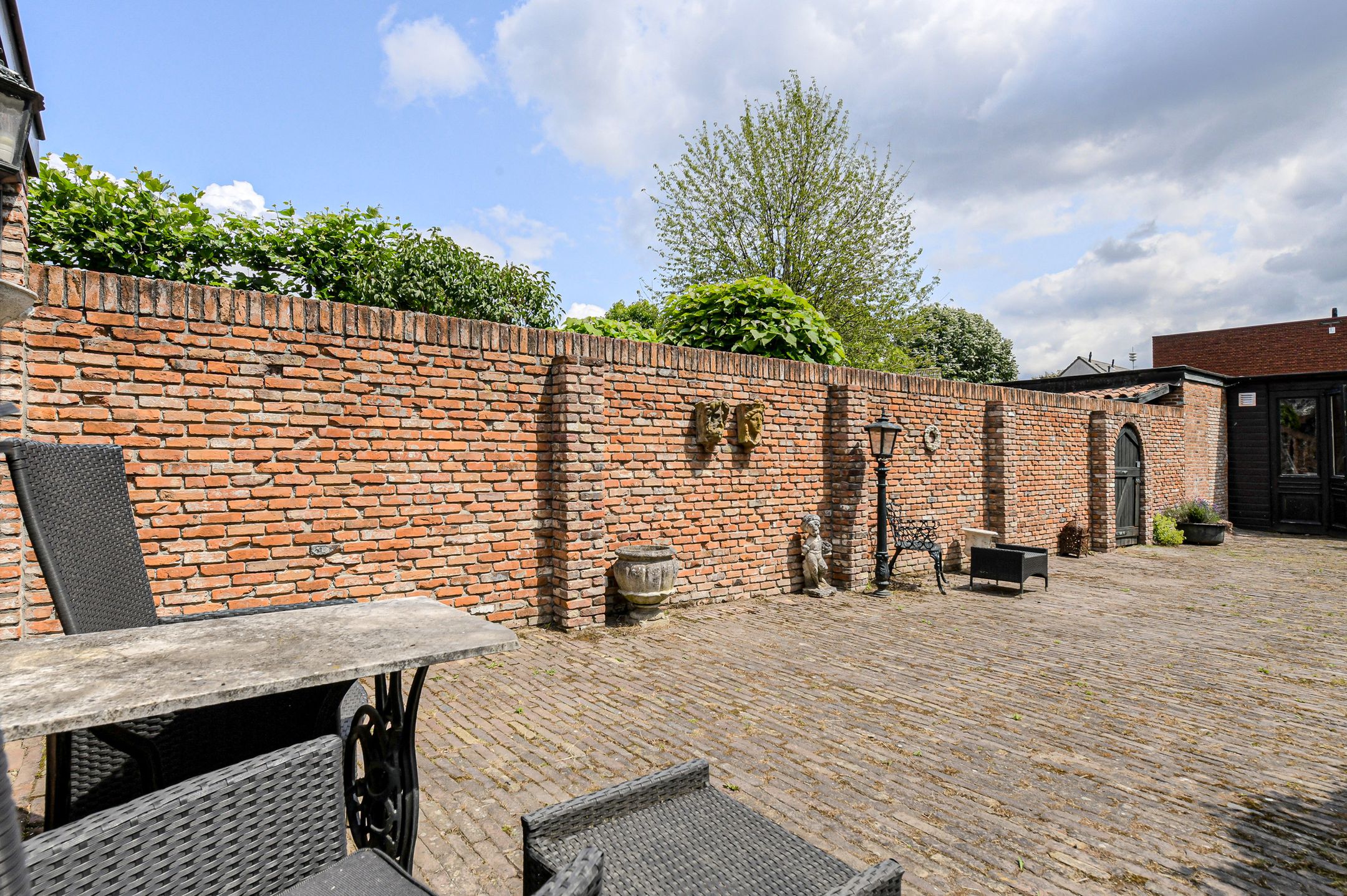 Foto 42 van Baronielaan 47