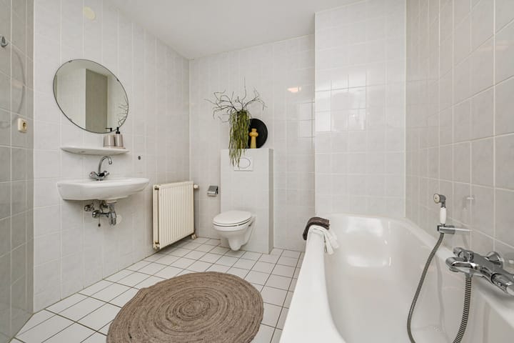 Foto 32 van Dr H. Colijnlaan 328