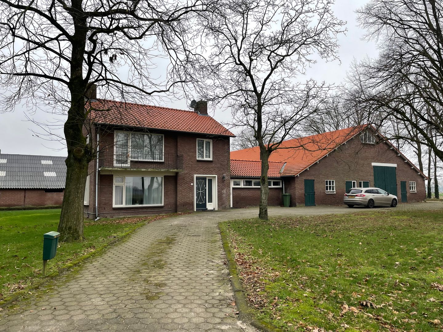 Bekijk foto 1 van Vaarsehoefweg 40