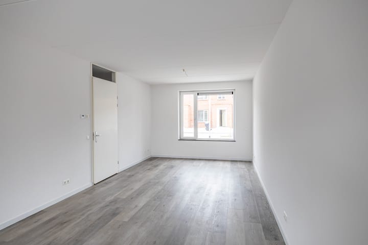 Foto 8 van Houwerdastraat 29