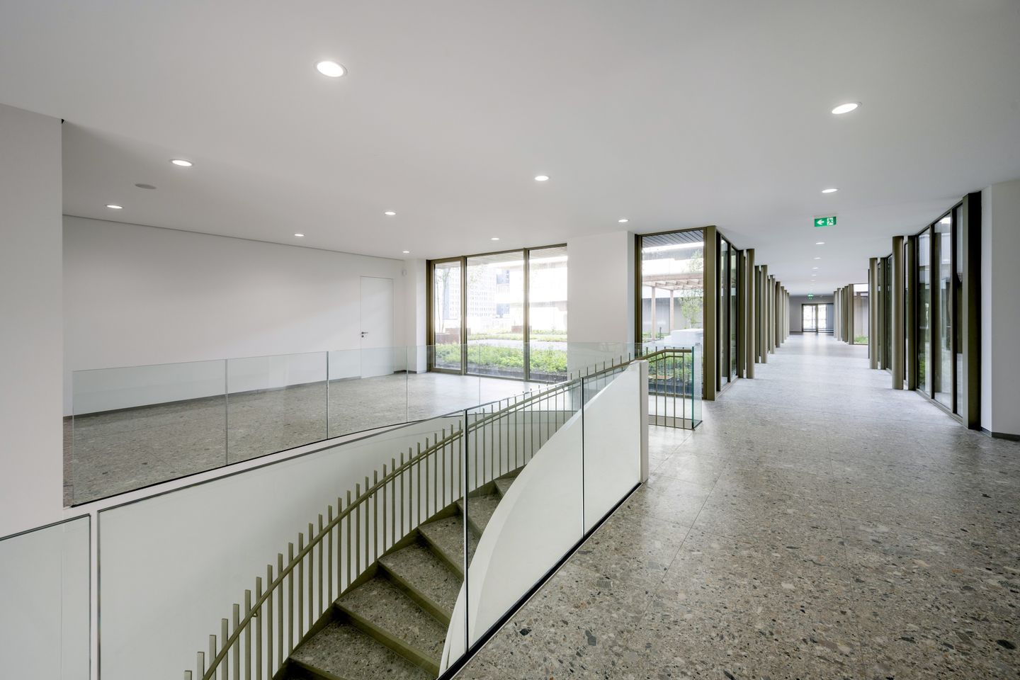 View photo 5 of Willem Fenengastraat 16-E