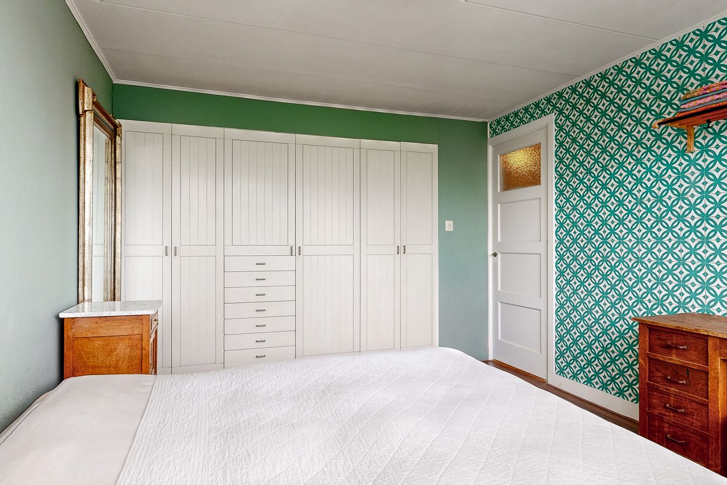 Photo 25 of Duinvlietstraat 62