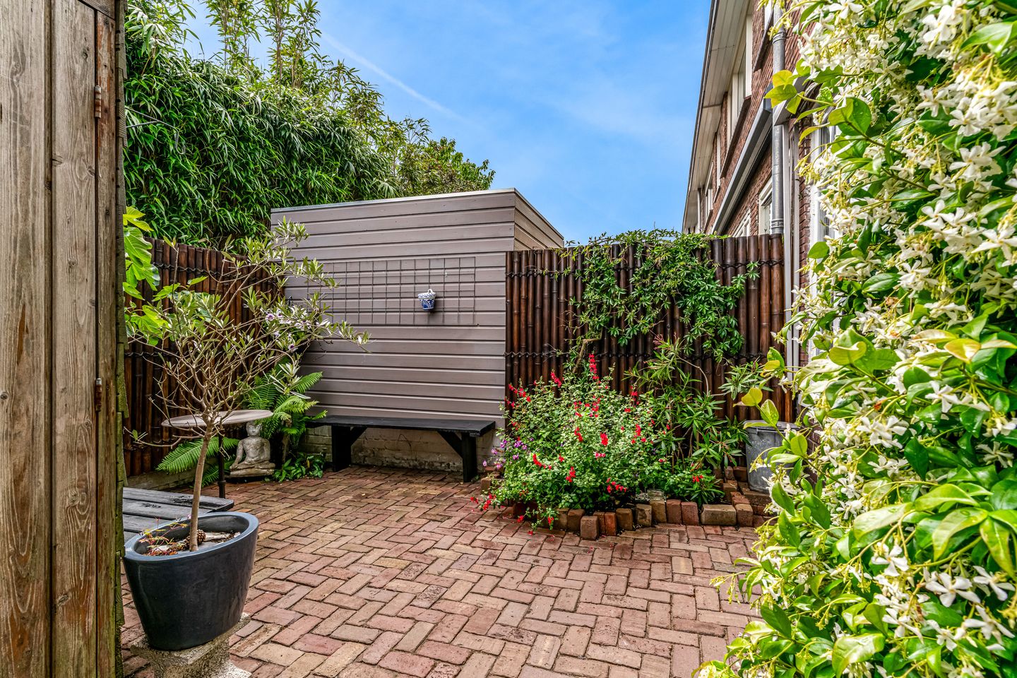 Photo 29 of Duinvlietstraat 62