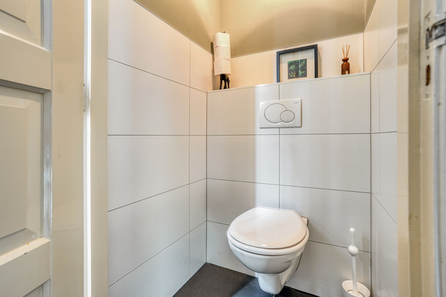 Photo 14 of Van Hasseltstraat 125