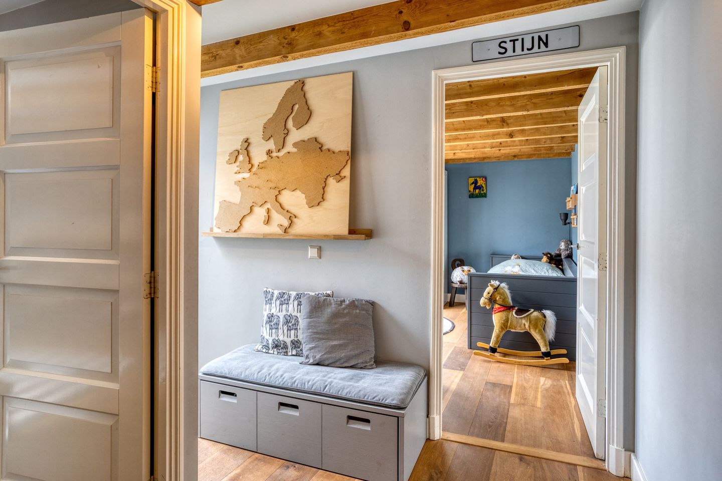 Photo 35 of Van Hasseltstraat 125