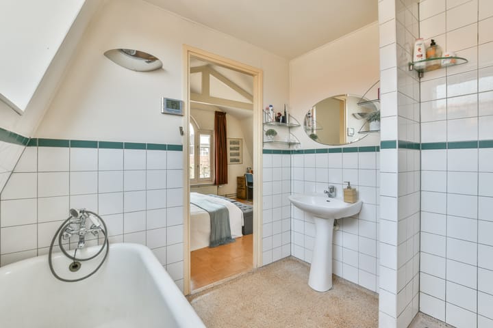 Photo 51 of Sloterweg 1257