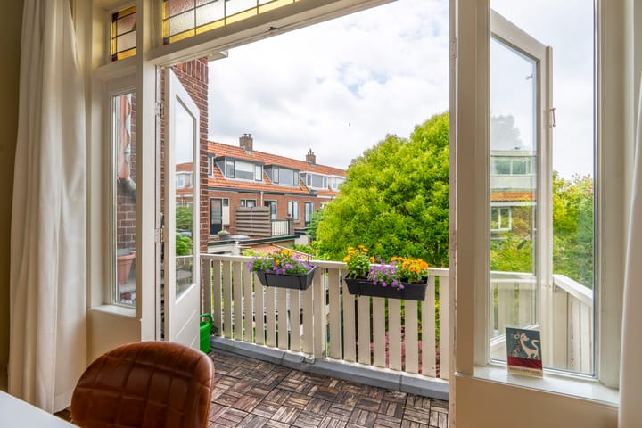 Foto 6 van Van 't Hoffstraat 27-A