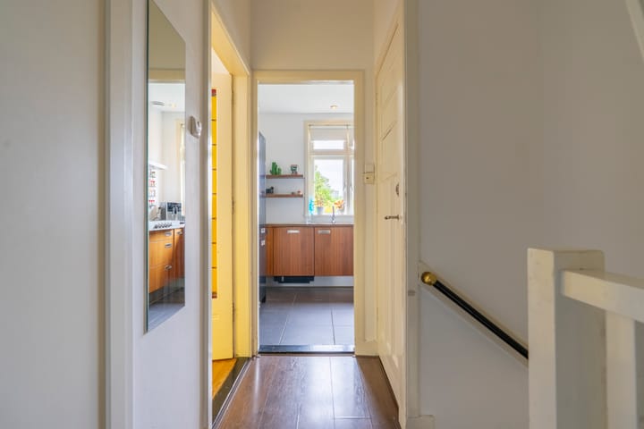 Foto 9 van Van 't Hoffstraat 27-A