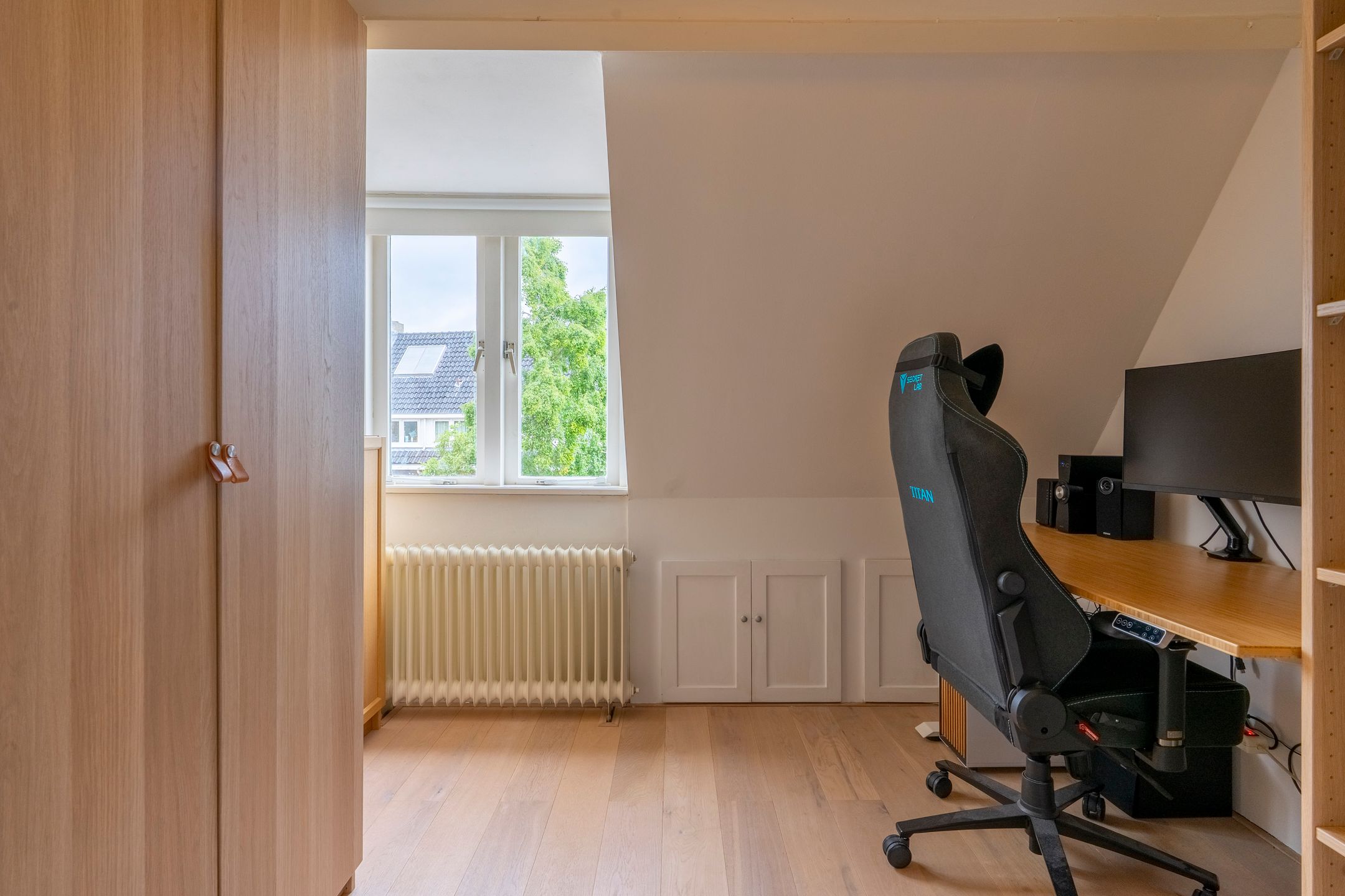 Foto 18 van Van 't Hoffstraat 27-A