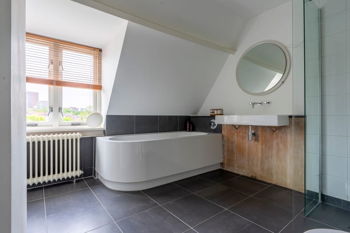 Foto 20 van Van 't Hoffstraat 27-A