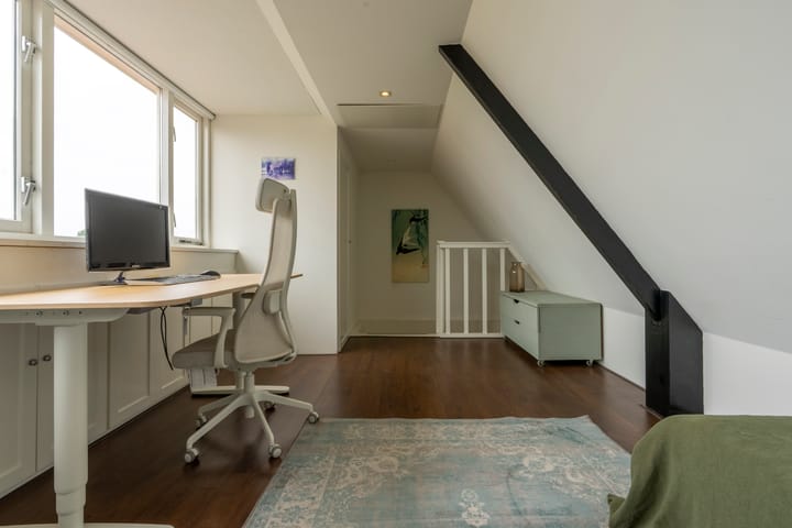 Foto 25 van Van 't Hoffstraat 27-A