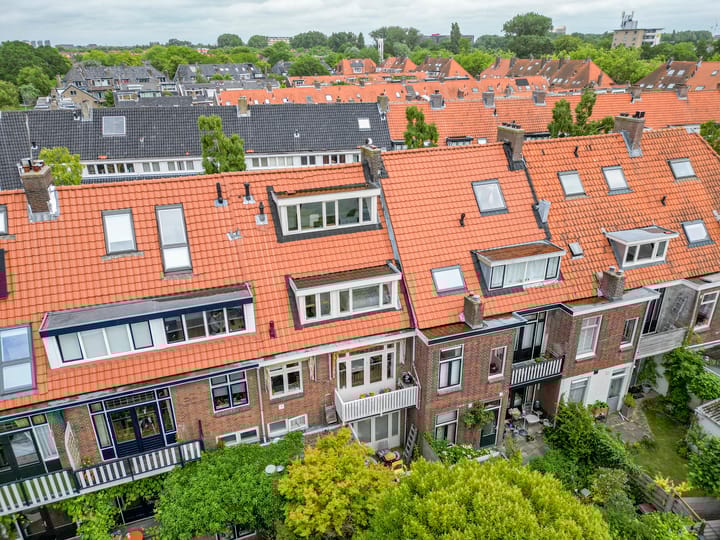 Foto 30 van Van 't Hoffstraat 27-A