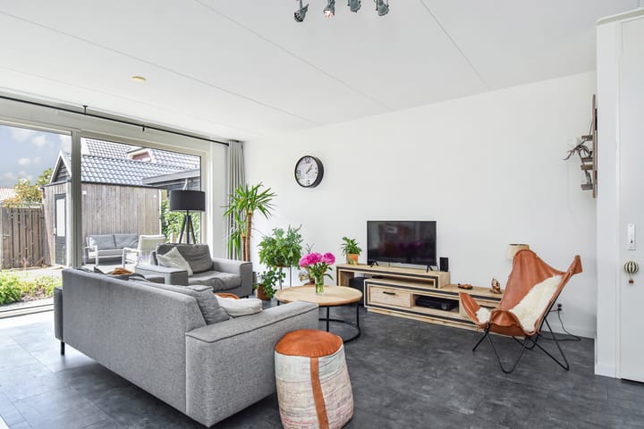 Foto 11 van Andrea Domburgsingel 9