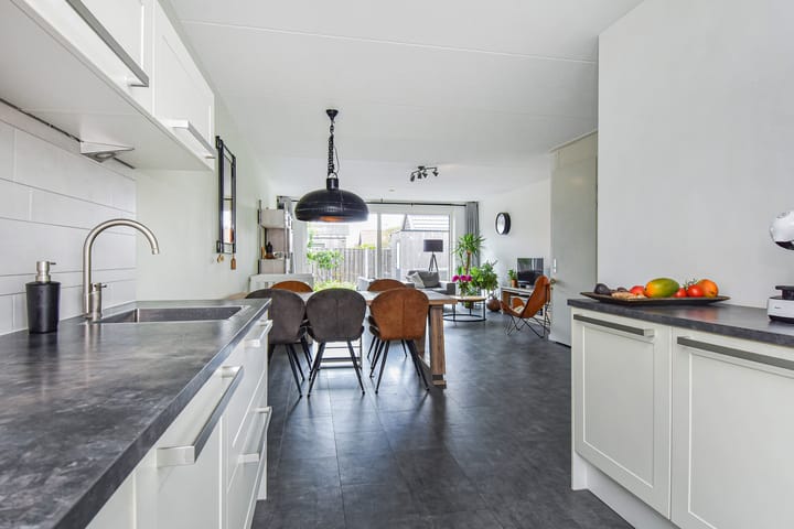 Foto 16 van Andrea Domburgsingel 9