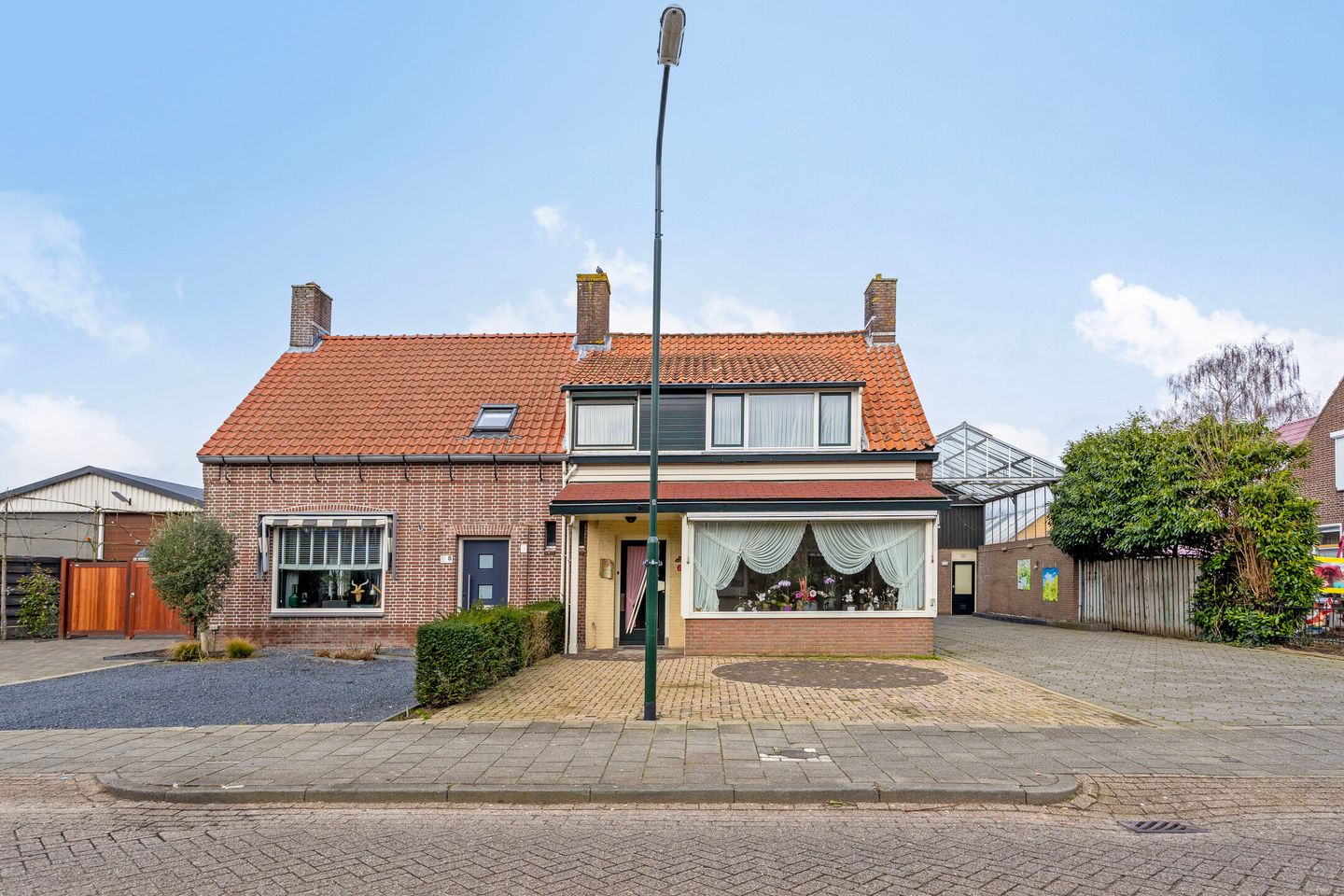 Bekijk foto 5 van Aalburgsestraat 6