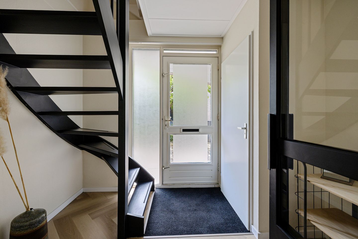 Photo 4 of De Tille 17