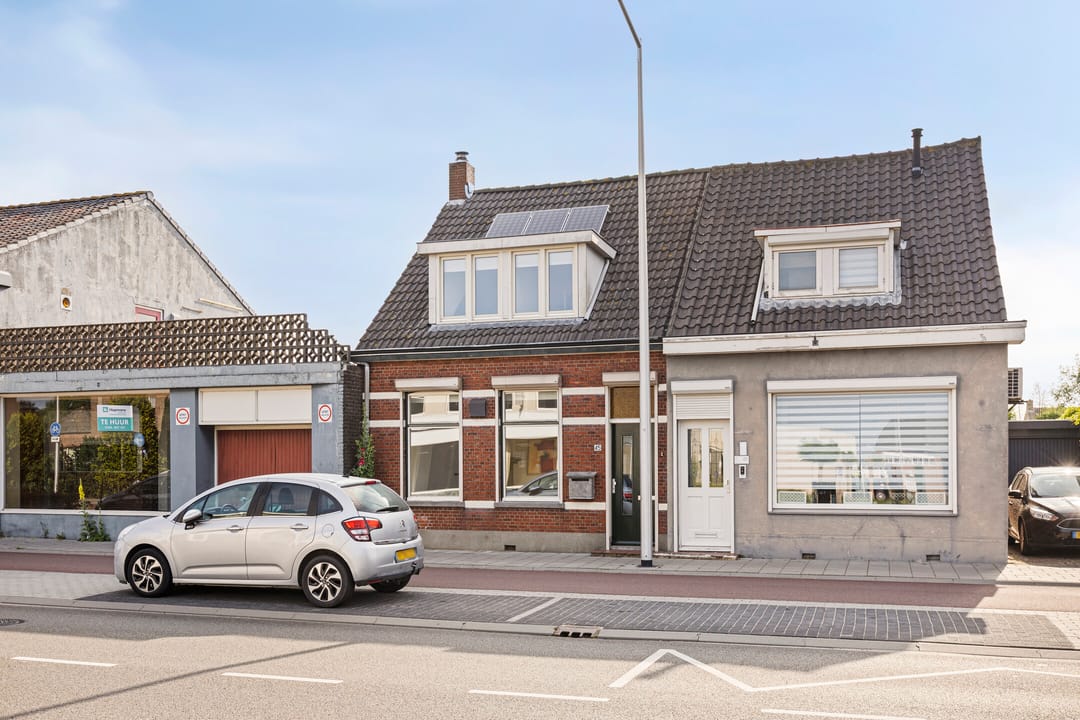 Koopwoningen - huizen te koop in [Funda]
