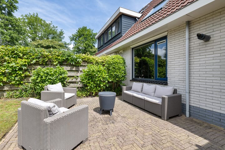 Photo 30 of De Tille 17