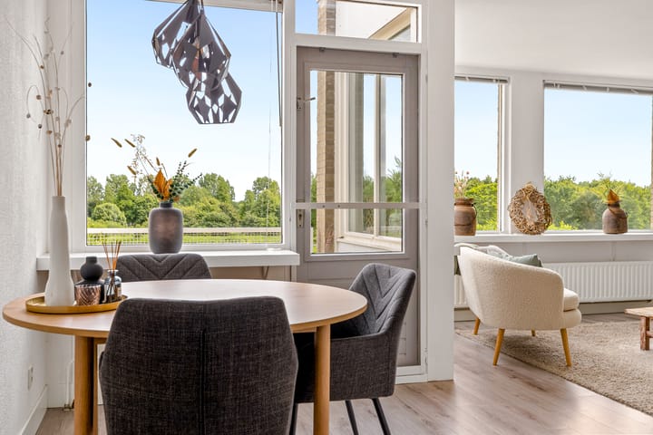 Foto 21 van J.T.P. Bijhouwerhof 83