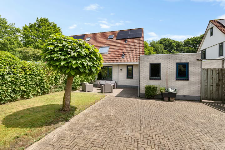 Photo 34 of De Tille 17