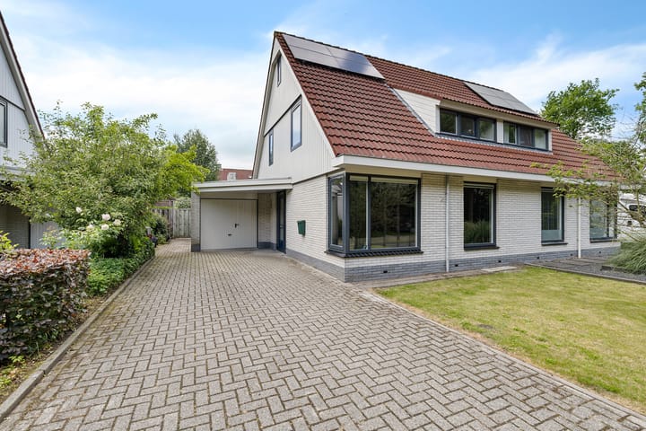 Photo 36 of De Tille 17