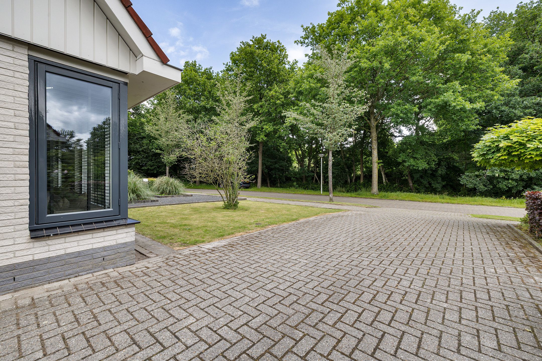 Photo 39 of De Tille 17