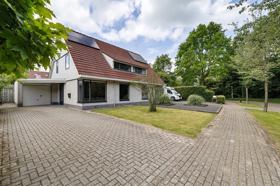 Photo 41 of De Tille 17