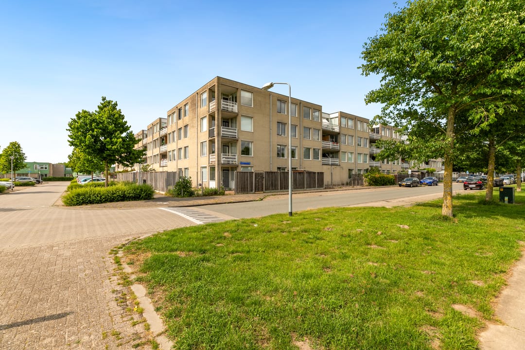 Foto 46 van J.T.P. Bijhouwerhof 83