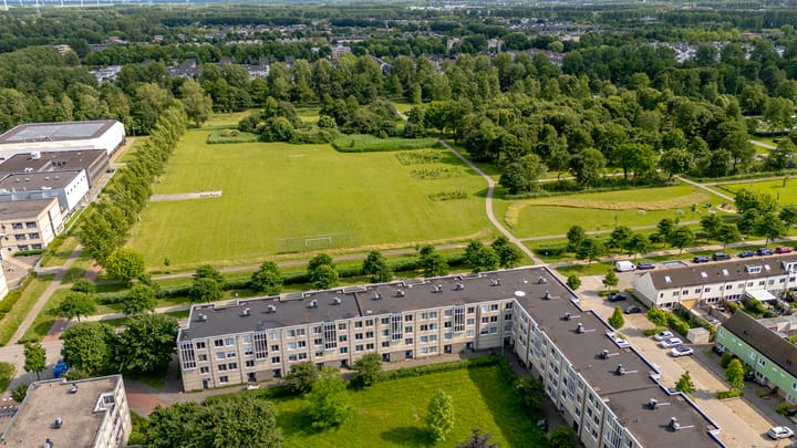 Foto 49 van J.T.P. Bijhouwerhof 83