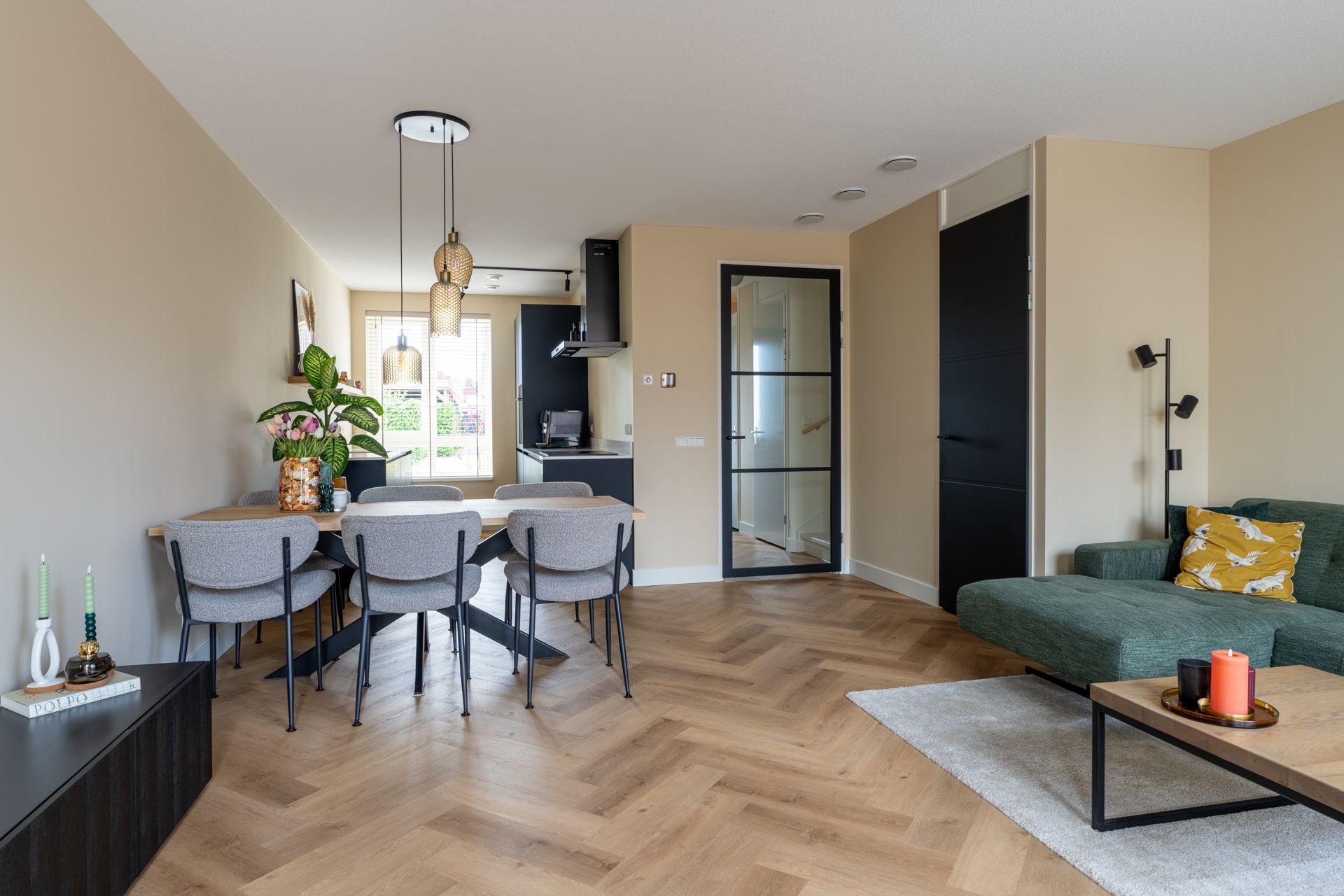 Foto 3 van Zilverlinde 6