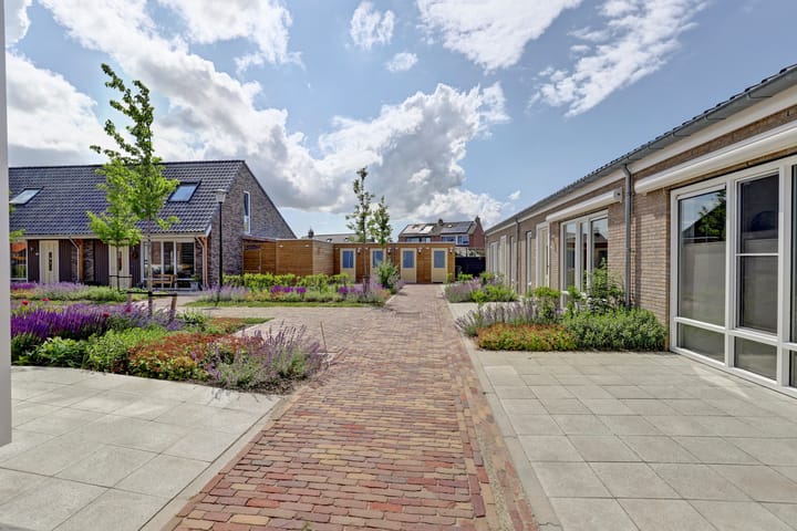 Foto 1 van Abdijstraat 2-003